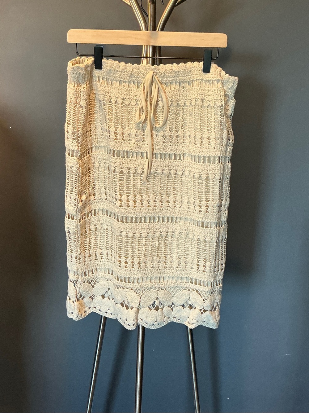 Crochet Drawstring Midi Skirt in Cream